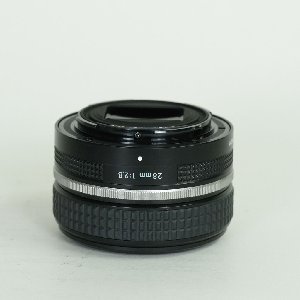 Nikon NIKKOR Z 28mm f/2.8