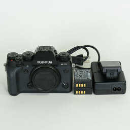 FUJIFILM X-T1