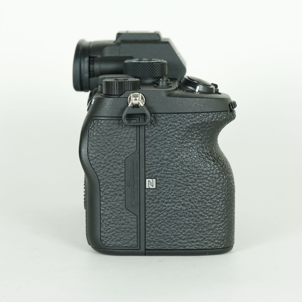 SONY α7R IV(ILCE-7RM4) SONY α7R IV(ILCE-7RM4)