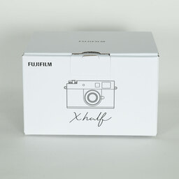 FUJIFILM X half X-HF1