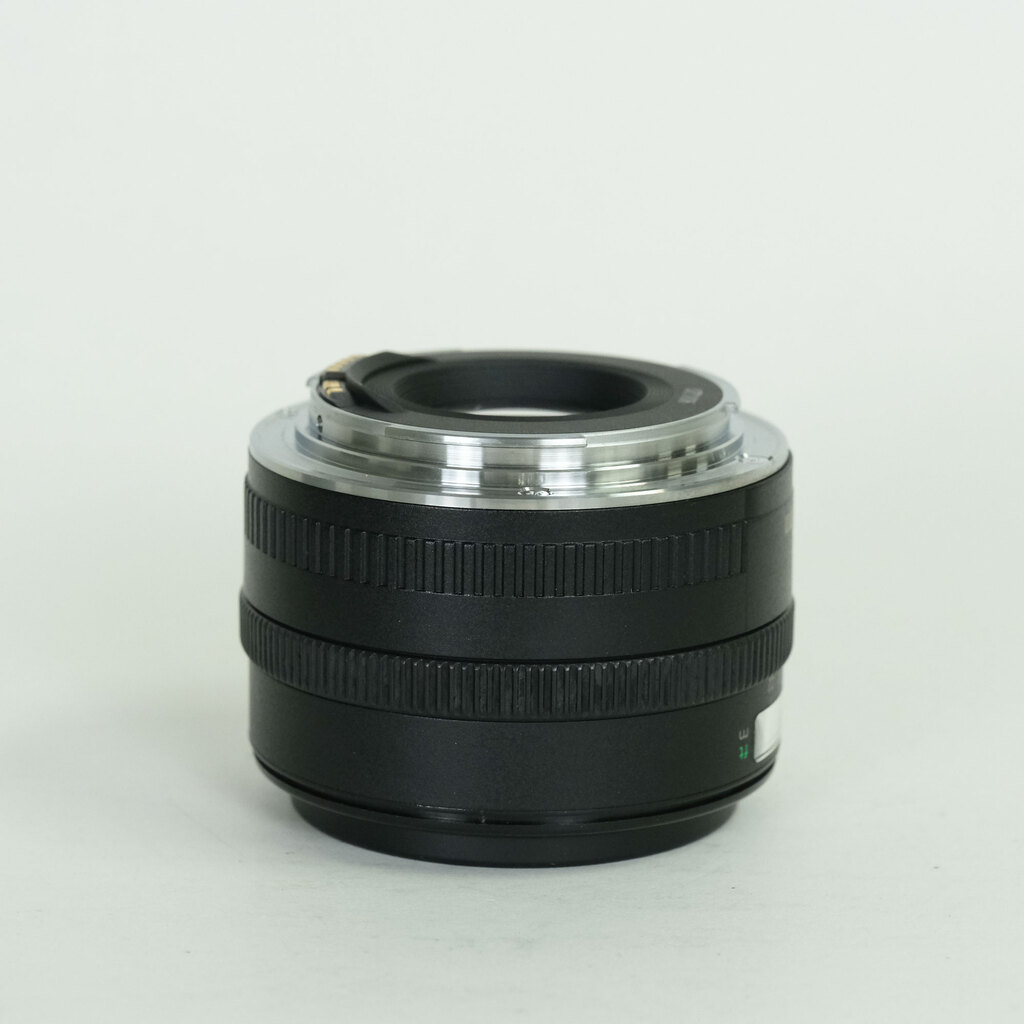 Canon EF35mm F2