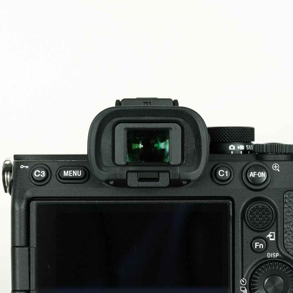 SONY α7 IV(ILCE-7M4) SONY α7 IV(ILCE-7M4)