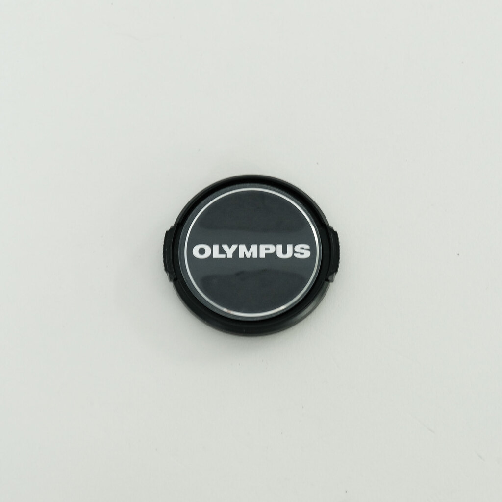 OLYMPUS M.ZUIKO DIGITAL 17mm F2.8 シルバー