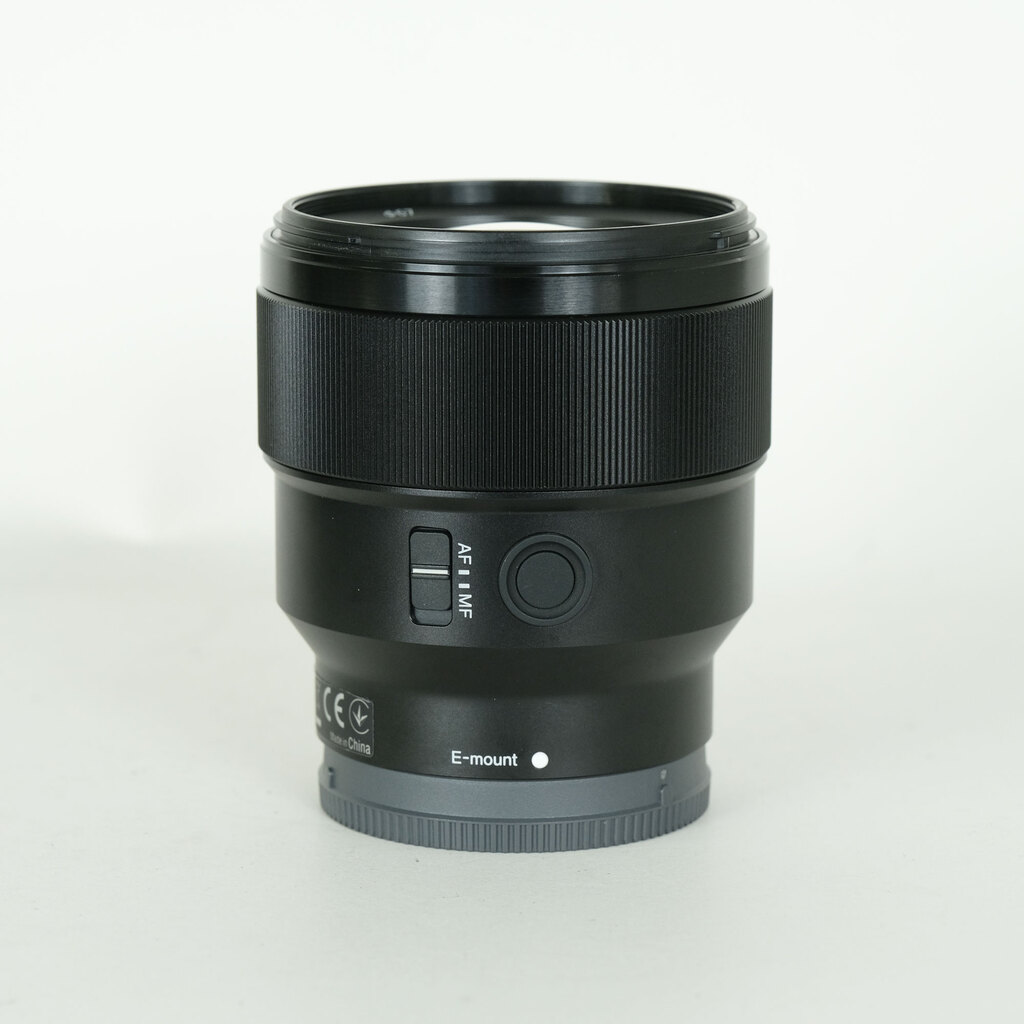 SONY FE 85mm F1.8 SEL85F18