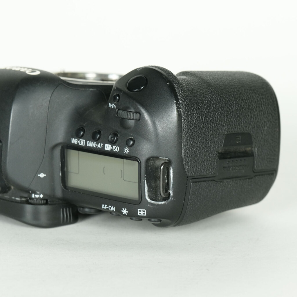 Canon EOS 5D Mark IV Canon EOS 5D Mark IV