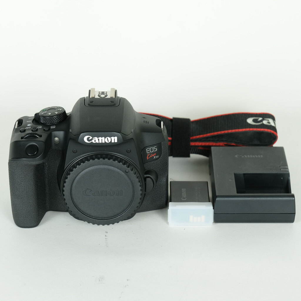 Canon EOS Kiss X10i [�{�f�B]