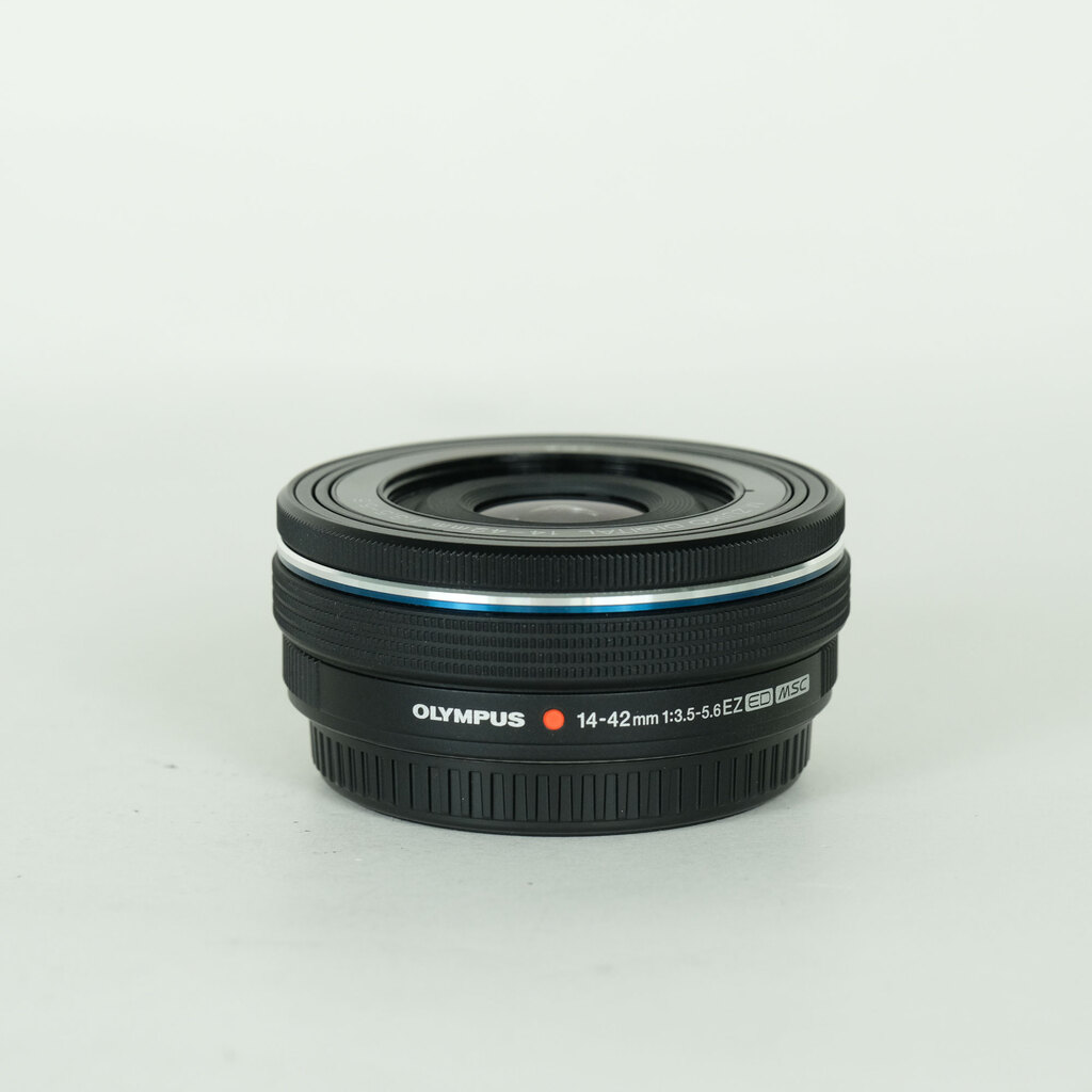 M.ZUIKO DIGITAL ED 14-42mm F3.5-5.6 EZ [ブラック] 中古価格比較