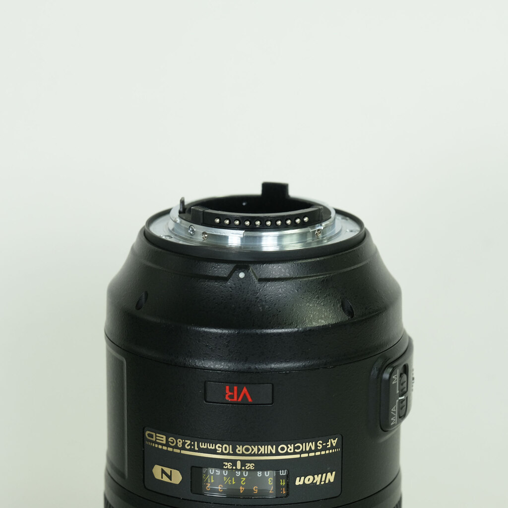 Nikon AF-S VR Micro-Nikkor 105mm f/2.8G IF-ED