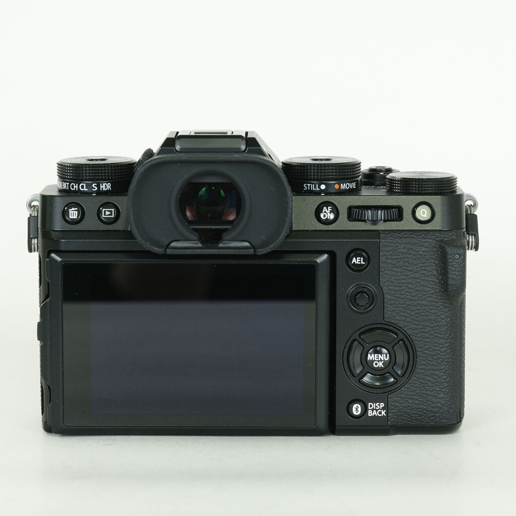 FUJIFILM X-T5