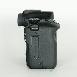 Canon EOS R50