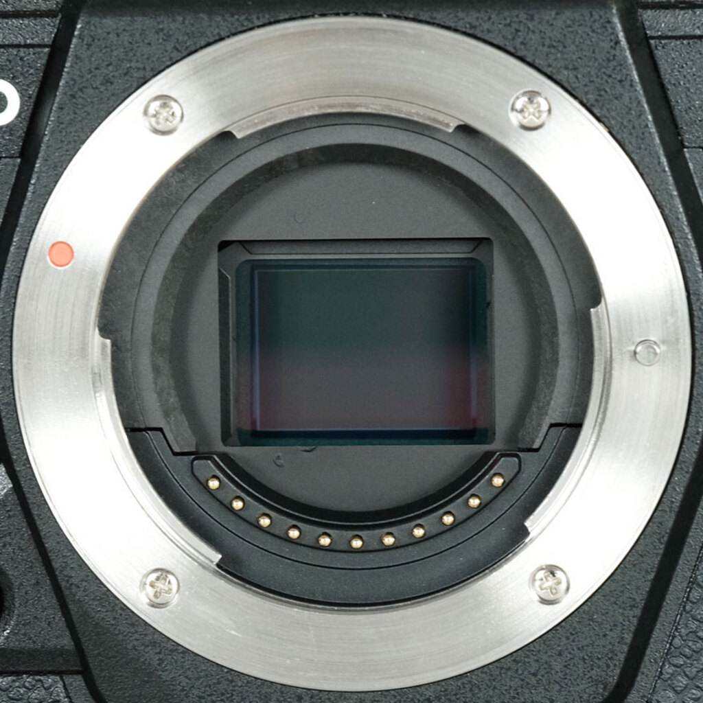 OLYMPUS OM-D E-M5 Mark III