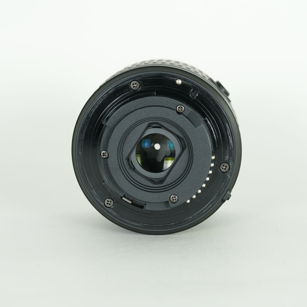 Paraluce A Tulipano Per Obiettivo Nikon 18-55mm 52mm | Sostituto HB-45 II In Plastica Nera