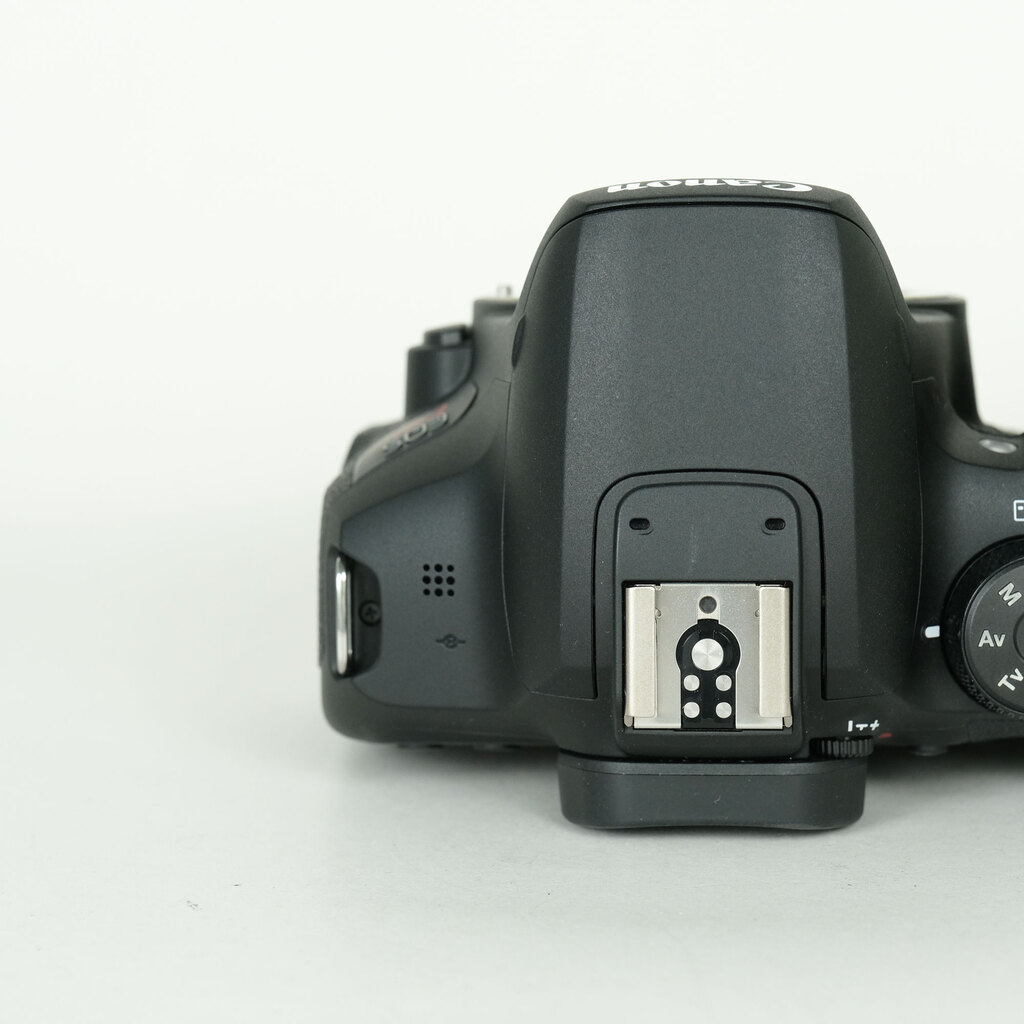 Canon EOS Kiss X10i Canon EOS Kiss X10i