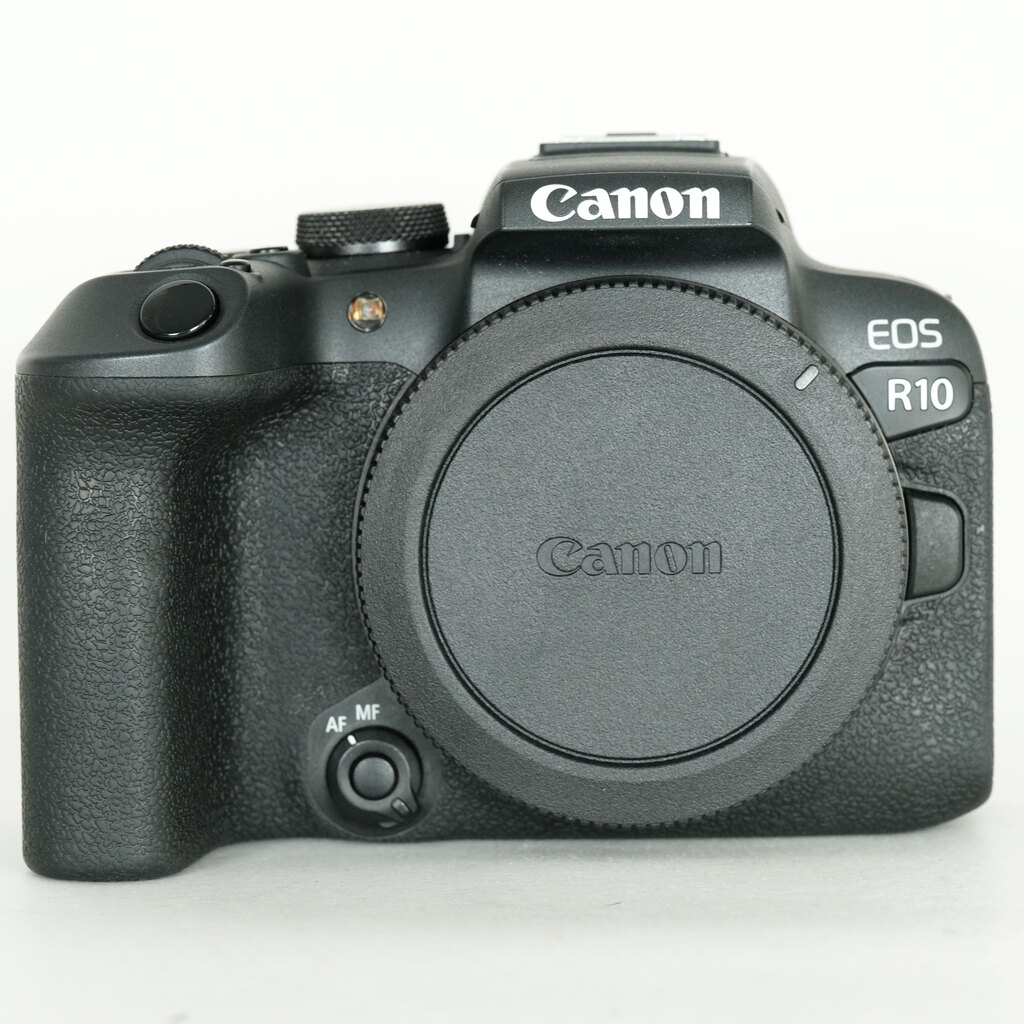 Canon EOS R10