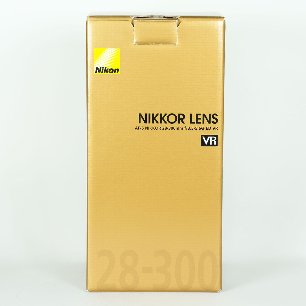 Nikon AF-S NIKKOR 28-300mm f/3.5-5.6G ED VR