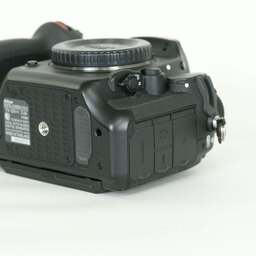 Nikon D500