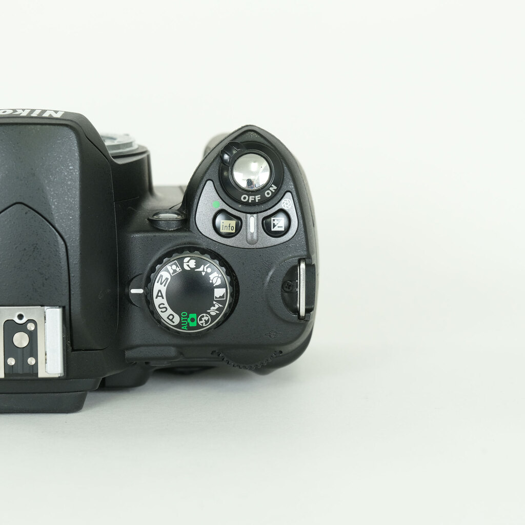 Nikon D40X ボディ