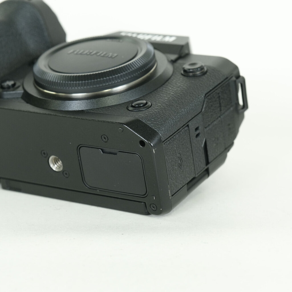 FUJIFILM X-H2