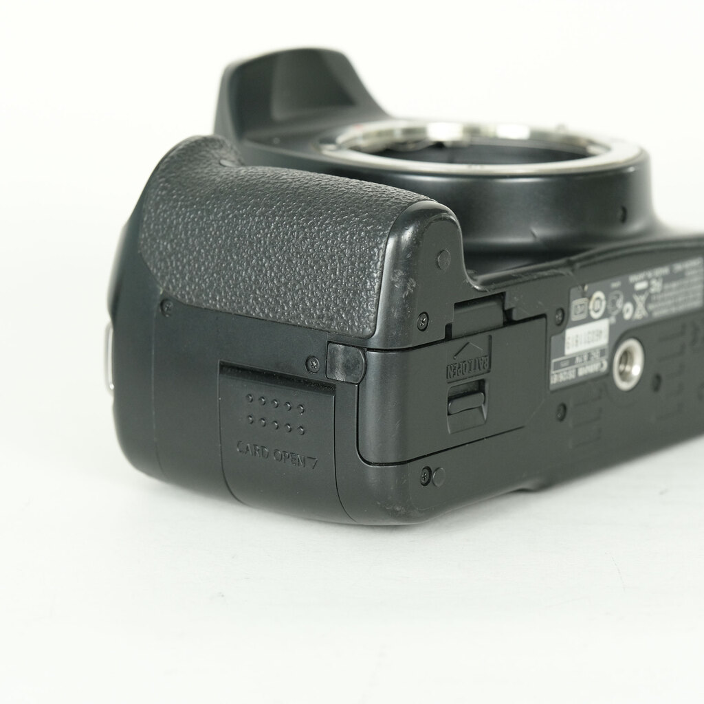 Canon EOS Kiss X2 ボディの出品 | ONE SCENE（ワンシーン）