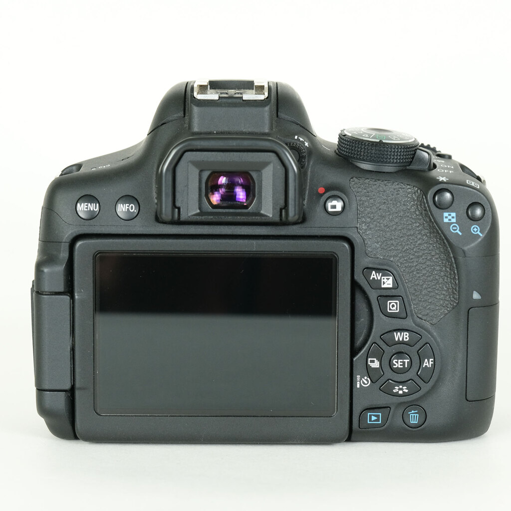 Canon EOS Kiss X8i