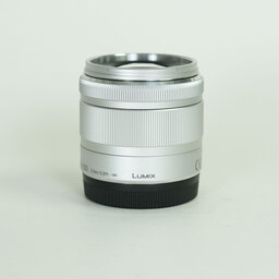 Panasonic LUMIX G VARIO 35-100mm / F4.0-5.6 ASPH. / MEGA O.I.S.