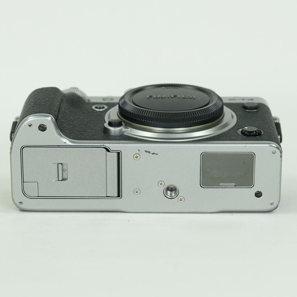 FUJIFILM X-T4