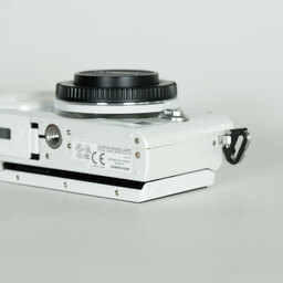 OLYMPUS PEN Lite E-PL6 ボディ ホワイト