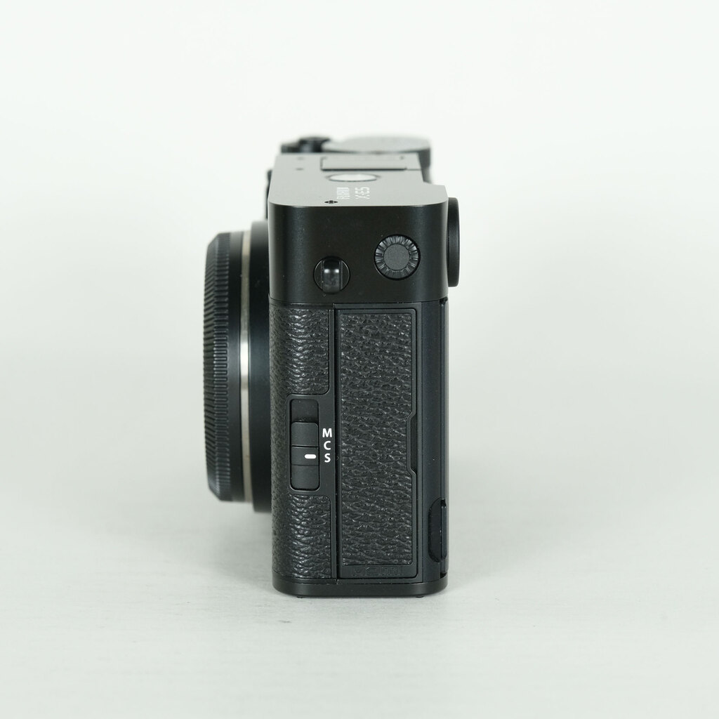 FUJIFILM X-E5 [�{�f�B �u���b�N]