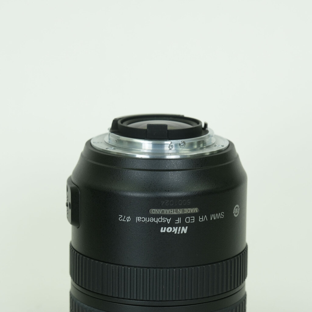 Nikon AF-S VR Zoom-Nikkor 24-120mm F3.5-5.6G IF-ED Nikon AF-S VR Zoom-Nikkor 24-120mm F3.5-5.6G IF-ED