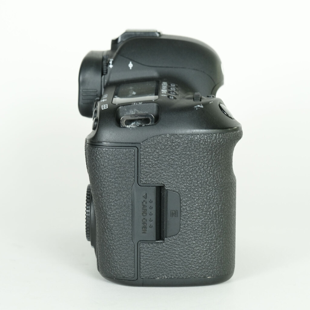 Canon EOS 5D Mark IV Canon EOS 5D Mark IV