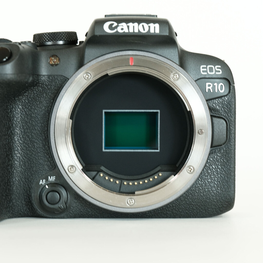 Canon EOS R10
