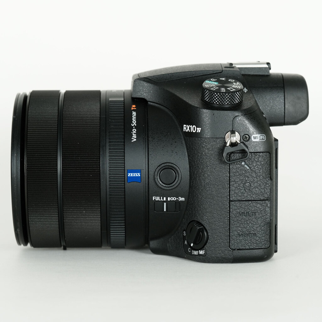 SONY Cyber-shot DSC-RX10M4