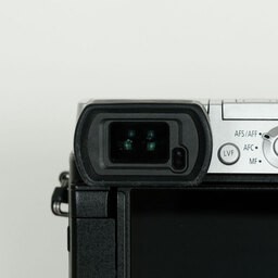 Panasonic LUMIX DMC-GX8 ボディ シルバー