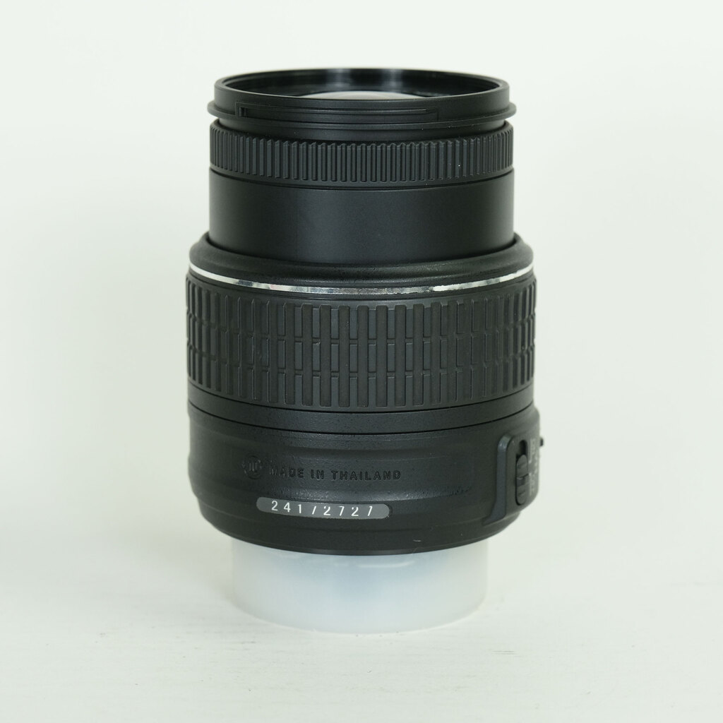 Nikon AF-S DX NIKKOR 18-55mm f3.5-5.6G VR II Nikon AF-S DX NIKKOR 18-55mm f3.5-5.6G VR II