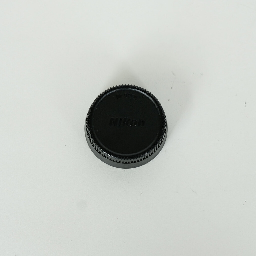 Nikon AF-S DX NIKKOR 18-200mm F3.5-5.6G ED VR II