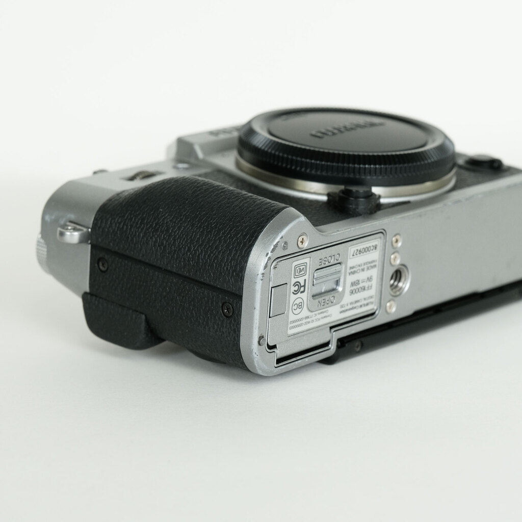 FUJIFILM X-T20 FUJIFILM X-T20