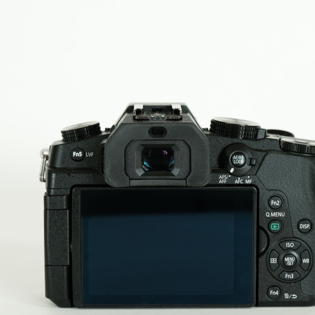 Panasonic LUMIX DMC-G8の出品 | ONE SCENE（ワンシーン）