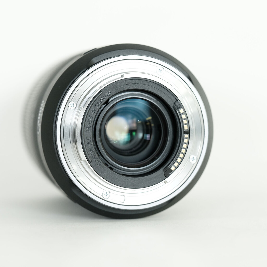 Canon RF24-240mm F4-6.3 IS USM
