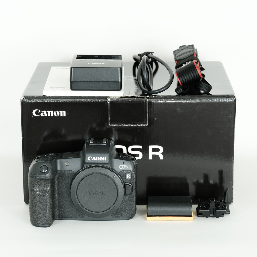 Canon EOS R
