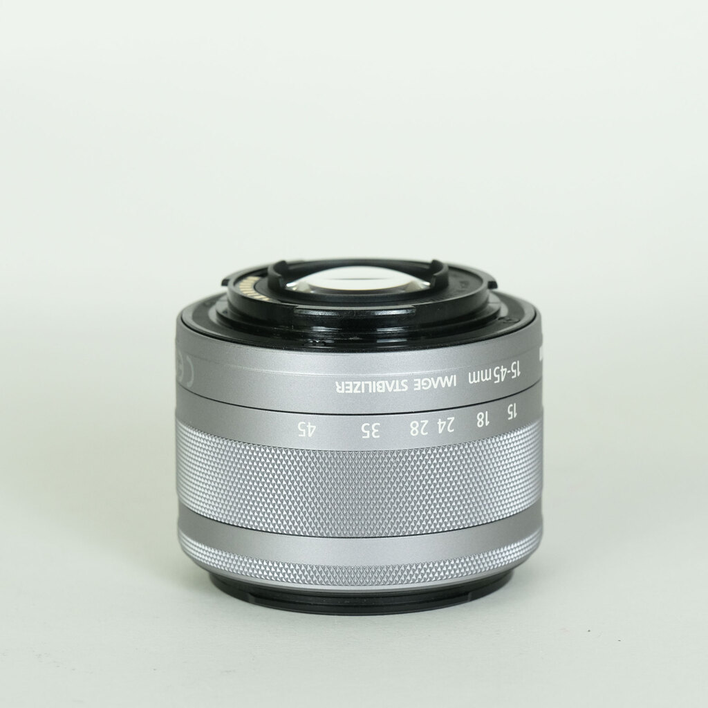 Canon EF-M15-45mm F3.5-6.3 IS STM