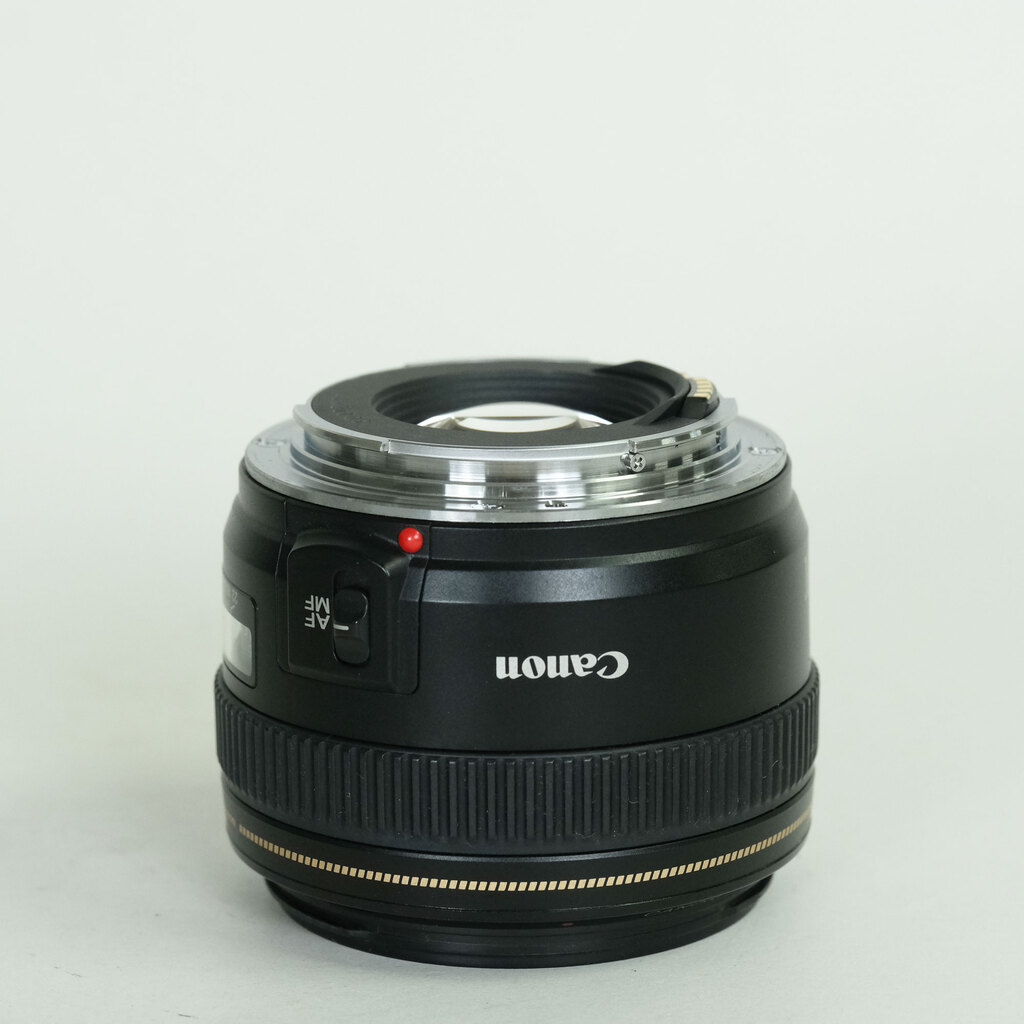 Canon EF28mm F1.8 USM