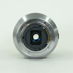 SONY E18-200mm F3.5-6.3 OSS SEL18200