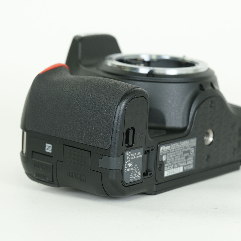 Nikon D5600