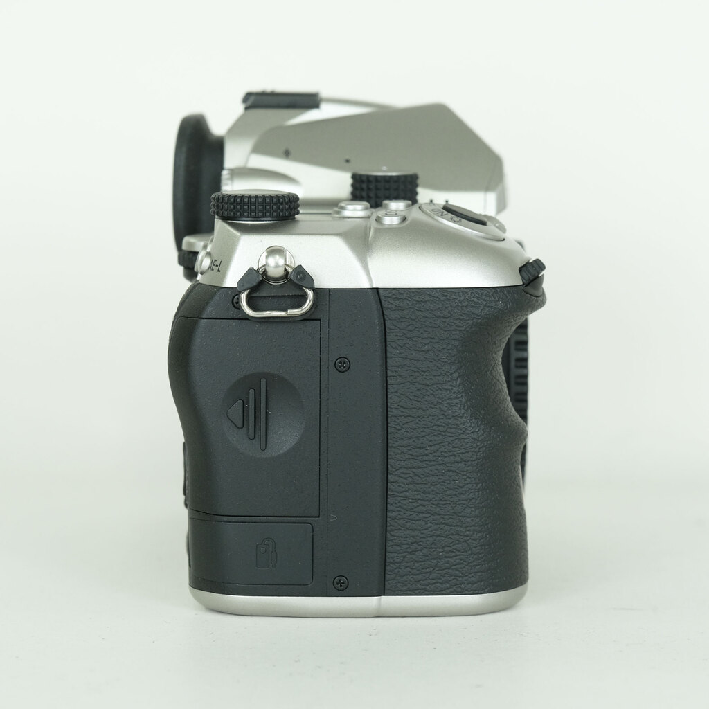 PENTAX K-3 Mark III ボディ シルバー