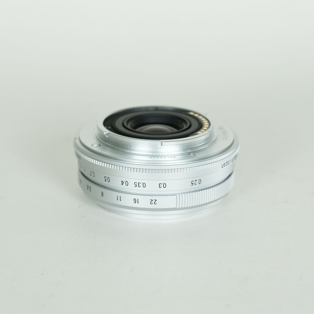 Voigtlander ULTRON 27mm F2 X-mount（フジフイルムX用） シルバー