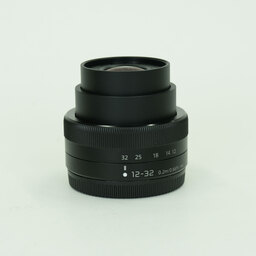 Panasonic LUMIX G VARIO 12-32mm / F3.5-5.6 ASPH. / MEGA O.I.S. Panasonic LUMIX G VARIO 12-32mm / F3.5-5.6 ASPH. / MEGA O.I.S.
