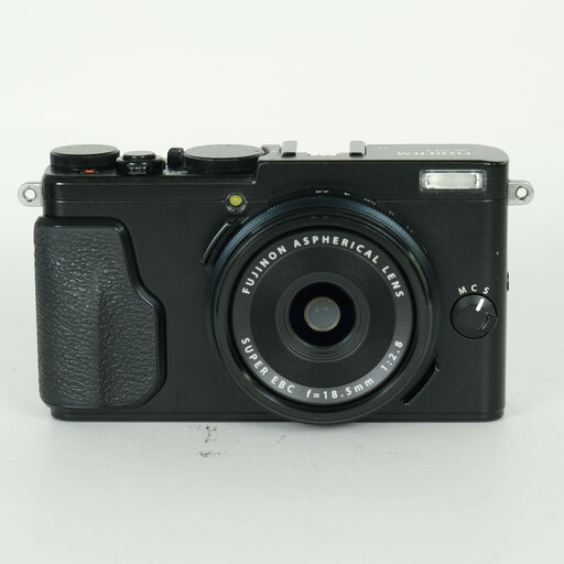 FUJIFILM X70 ブラック