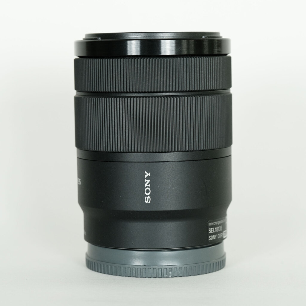 SONY E 18-135mm F3.5-5.6 OSS SEL18135