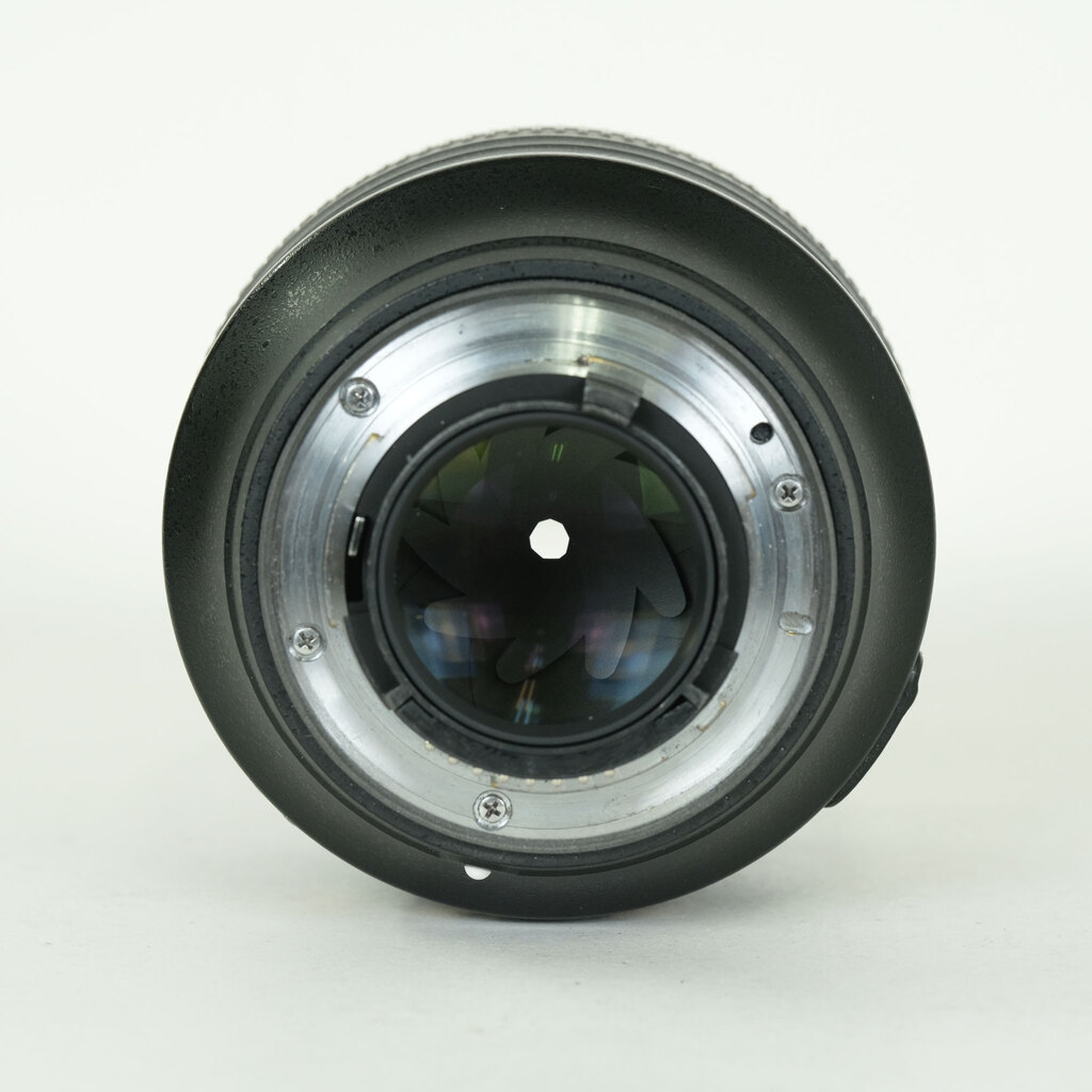 Nikon AF-S NIKKOR 58mm f/1.4G Nikon AF-S NIKKOR 58mm f/1.4G