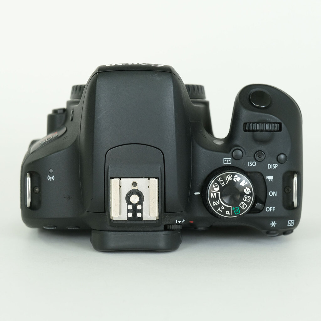Canon EOS Kiss X9i
